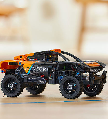 LEGO® Technic - NEOM McLaren Extreme E Race Car 42166 - 252 Part
