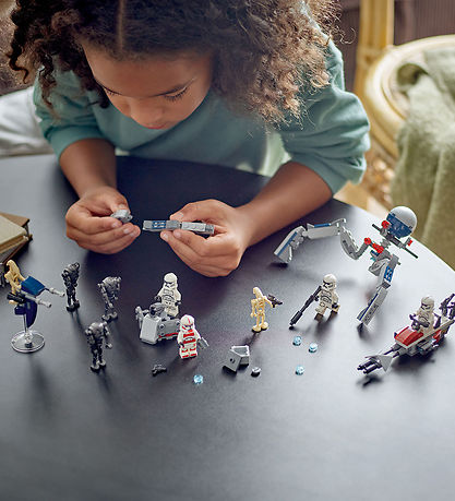 LEGO Star Wars - Battle Pack met Clone Troopers en Kam... 75372