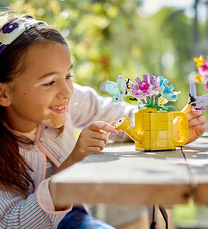 LEGO® Creator - Les fleurs dans l'arrosoir - 31149 - 3-en-1 - 42