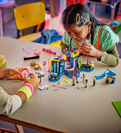 LEGO® Friends - Heartlake City Music Talent Show 42616 - 669 Par