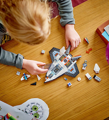 LEGO® City - Interstellar Spaceship 60430 - 240 Partar