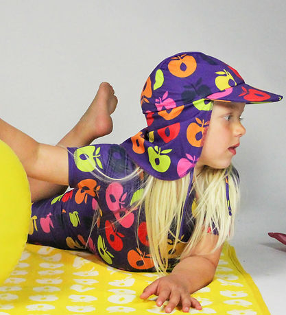 Småfolk Badhatt - UV50+ - Purple Heart m. Retro Äpplen