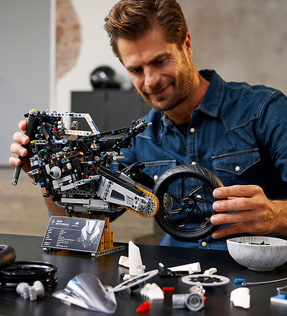 LEGO® Technic - BMW M 1000 RR 42130 - 1921 Partar