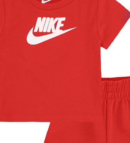 Nike Shorts Set - T-shirt/Shorts - University Ed