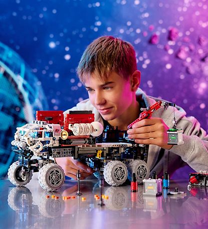 LEGO® Technic - Mars Crew Exploration Rover 42180 - 1599 Partar