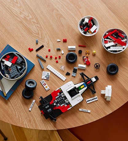 LEGO® Icons - McLaren MP4/4 & Ayrton Senna 10330 - 693 Partar