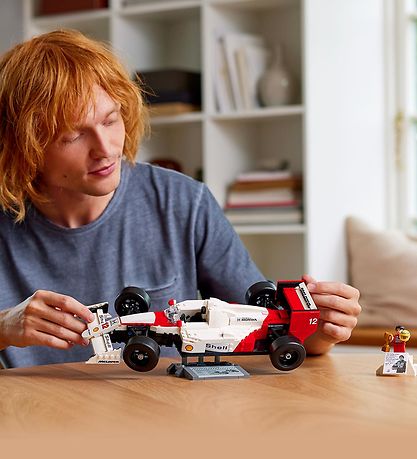 LEGO® Icons - McLaren MP4/4 & Ayrton Senna 10330 - 693 Partar