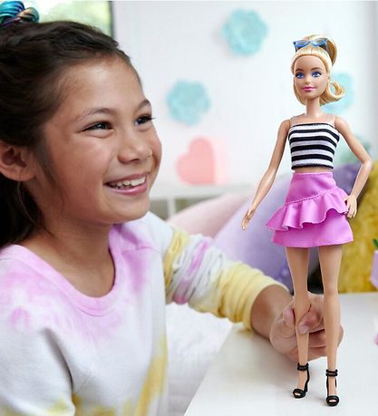 Barbie Doll - 30 cm - Fashionista Classic+ Dress