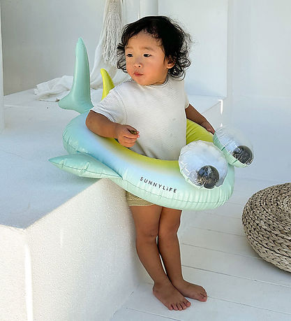 SunnyLife Sundhringur - 69x61 cm - Salty the Shark