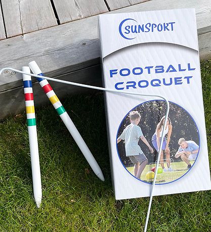 Bex Sport Football crocheter