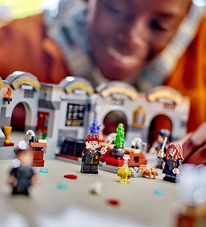 LEGO® Harry Potter - Hogwarts Castle: Potions Class 76431 - 397