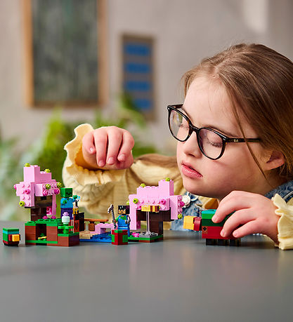 LEGO® Minecraft - Der Kirschblütengarten 21260 - 304 Teile