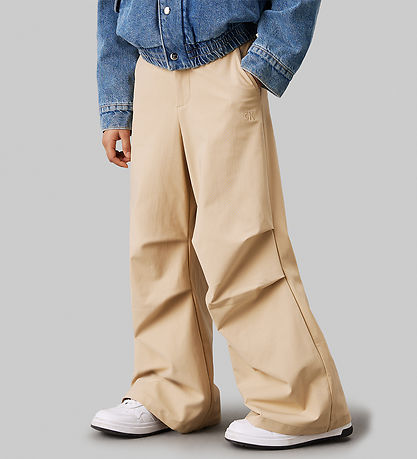 Calvin Klein Buxur - Fallhlíf - Pale Khaki