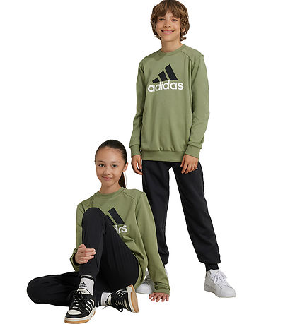Sweatshirt and sweatpants set adidas hotsell
