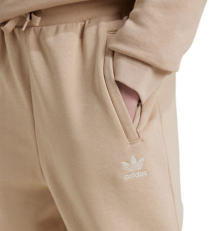 adidas Originals Byxor Magbei