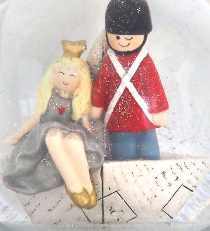 Kids by Friis Snow Globe - D:11 cm - The Steadfast Tin Soldier