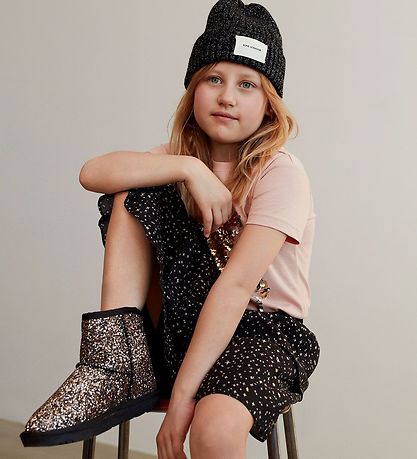 Petit by Sofie Schnoor Beanie - Knitted - Black