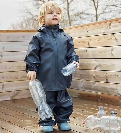 Celavi rain gear on sale