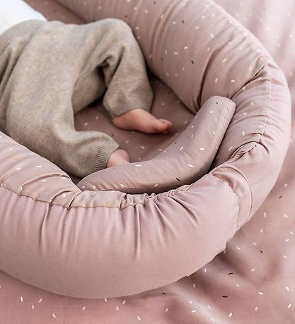 Done By Deer Baby nest - Cozy - Confetti Sand