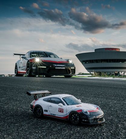 Ravensburger Puzzlespiel - 136 Teile - 3D - Porsche GT3 Cup