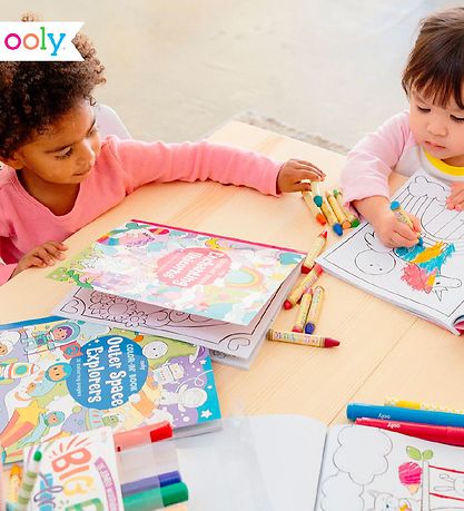 Ooly Colouring Book - Enchanting Unicorns