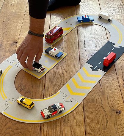 Waytoplay Car Track - Road to Recovery