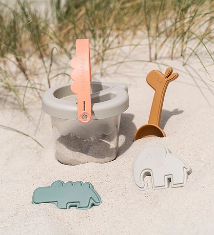 Done By Deer Beach Set - Bucket - 5 Parts - Deer Friends Sand
