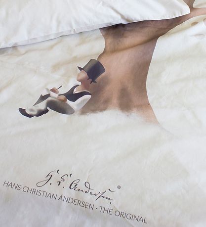 H.C. Andersen Bedding - Tree - Baby - Livet er det dejligste eve