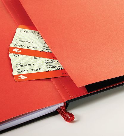 Oxford Notebook - Hard Case - Lined - A5 - Black/Red