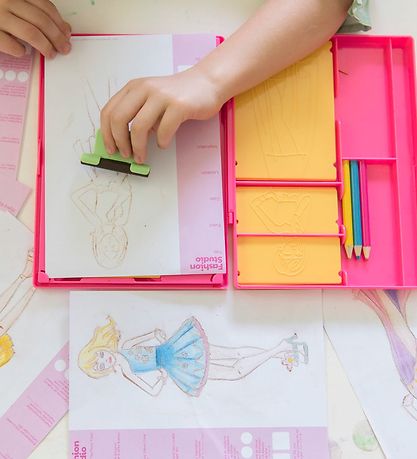 4M - KidzMaker - My Design Portfolio - Fashion Studio