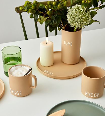 Design Letters Cup - Cozy - Favorite - Beige