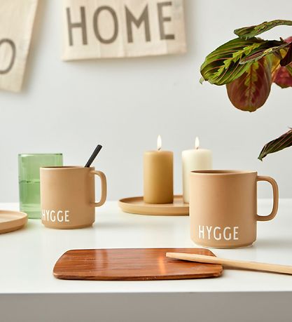 Design Letters Cup - Cozy - Favorite - Beige