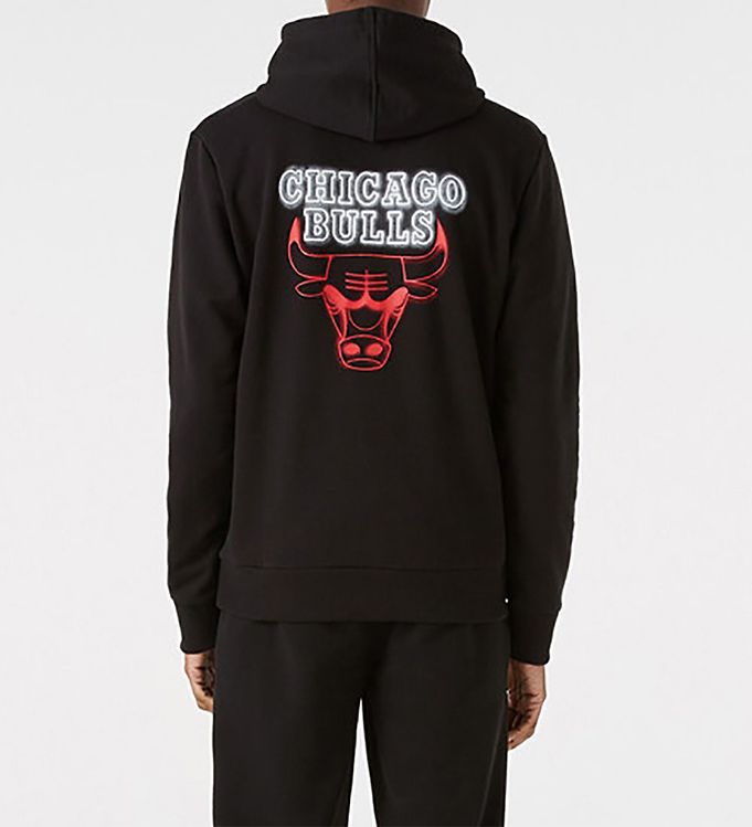 New Era NBA Chicago Bulls Hoodie In Black