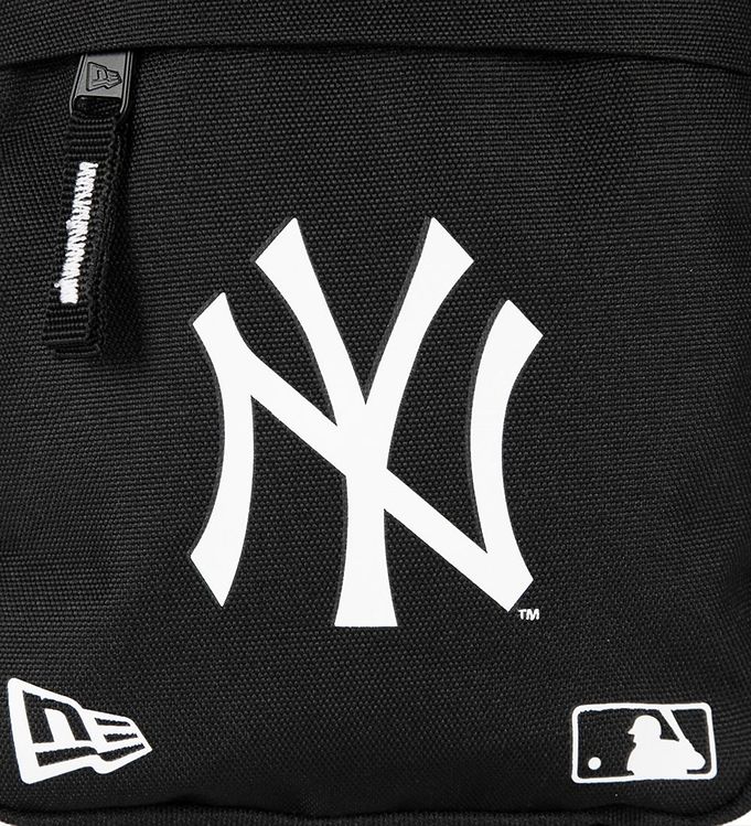 New Era Shoulder Bag New York Yankees Black Asap Shipping