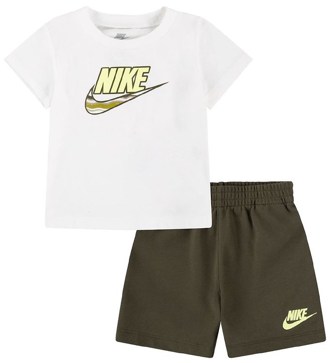 Nike Shorts Set - - White/Cargo Khaki