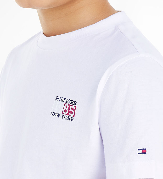 T-shirt New - Hilfiger - Tommy York White Graphic Flag