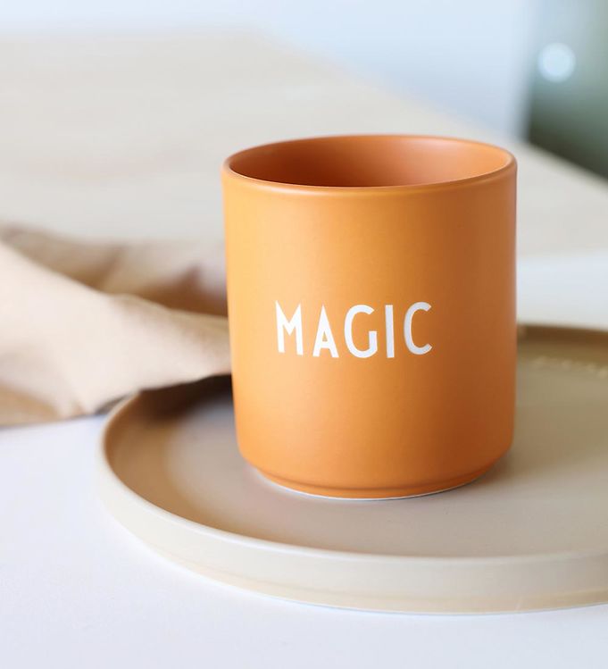 Design Letters Tasse - Favoris - Orange av. Magie