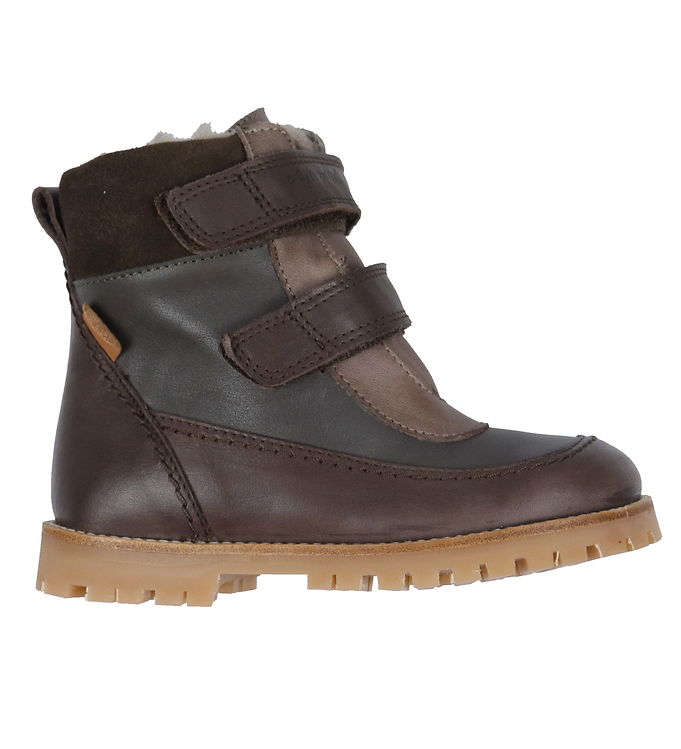 pom pom winter boots