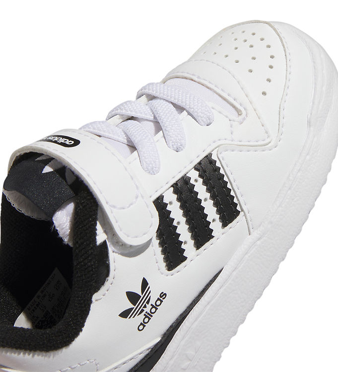 adidas Originals Shoe - Forum Low I - Black/White » Kids Fashion