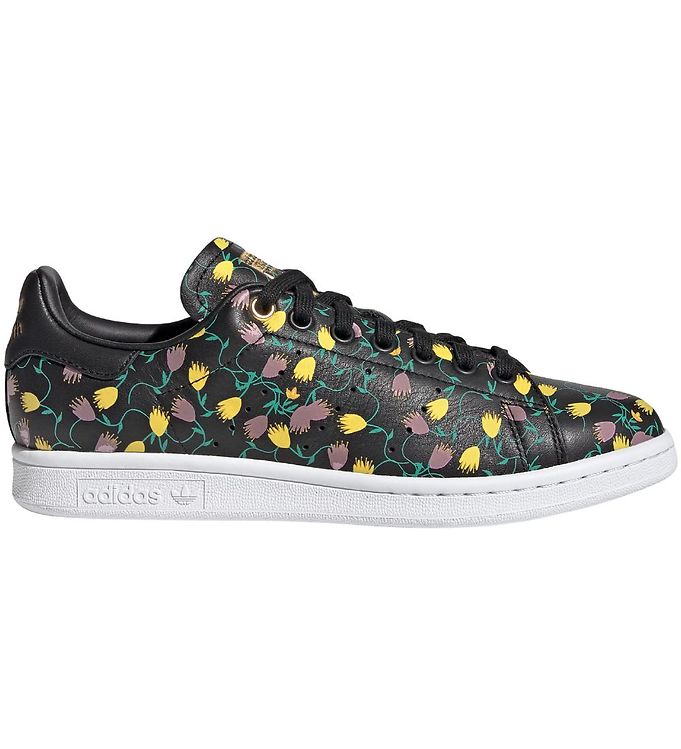 stan smith black floral