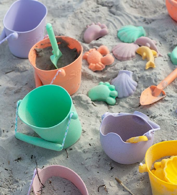 Scrunch shop beach toys