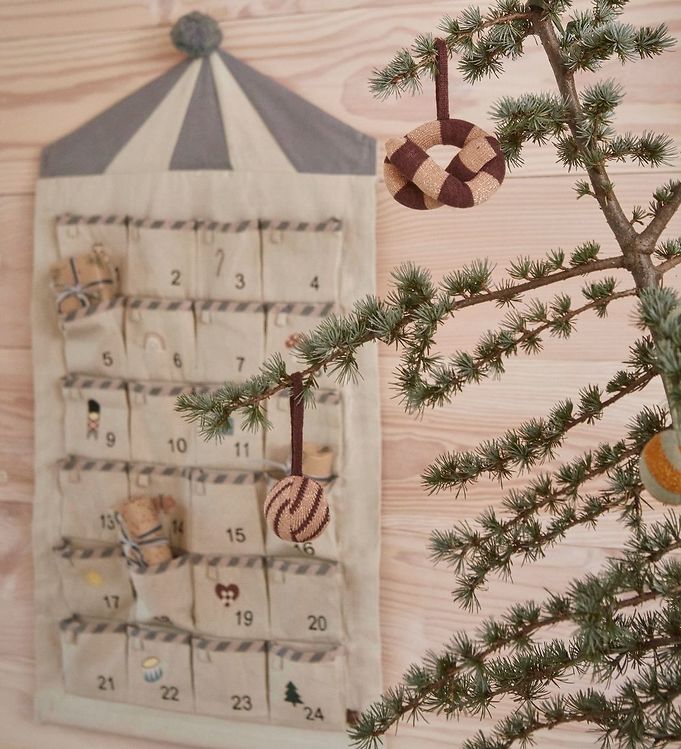 OYOY Advent Calendar Circus Beige/Blue » Prompt Shipping