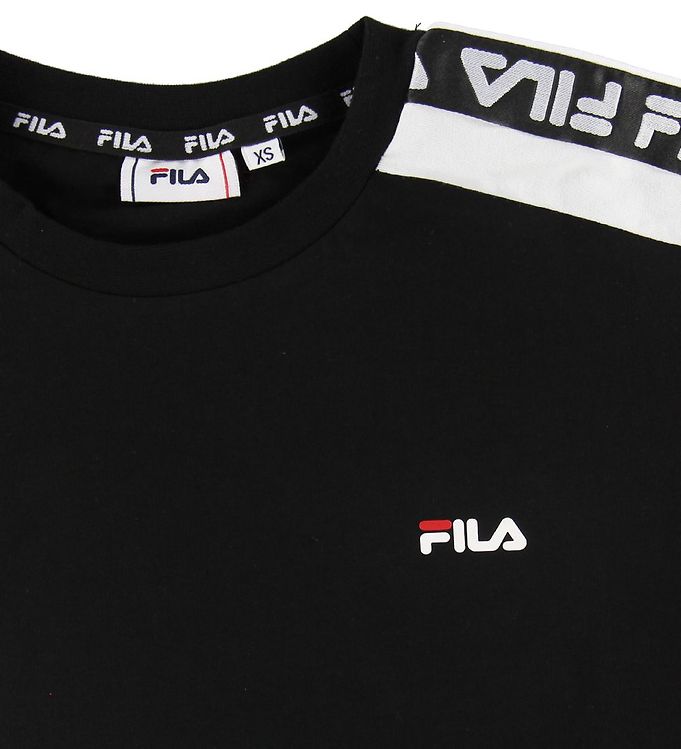 Fila T-shirt - Black w. | Reliable Shipping