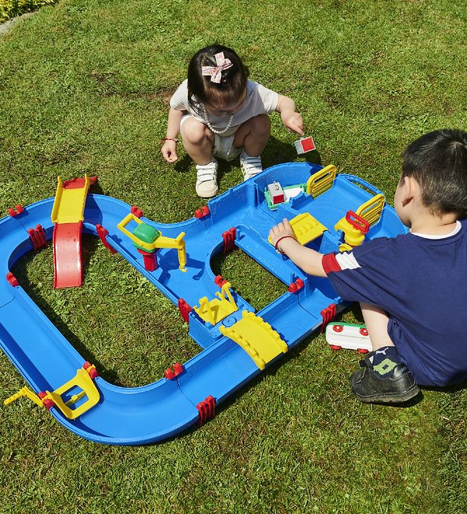Aquaplay megabridge sales water playset