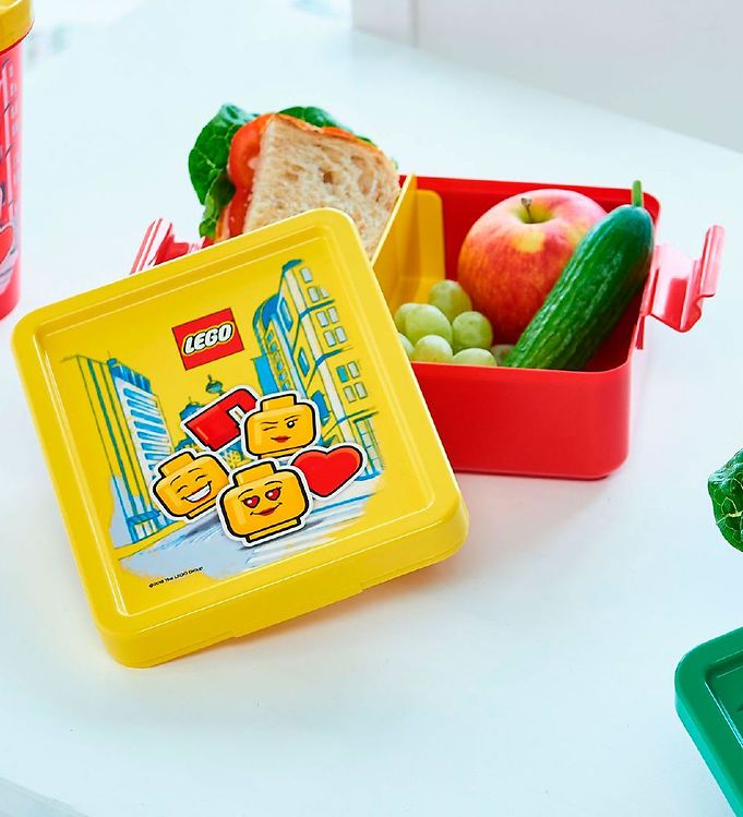 A lego lunch box…