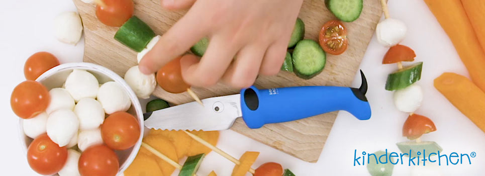 Kinderkitchen potatisskalare och knivset