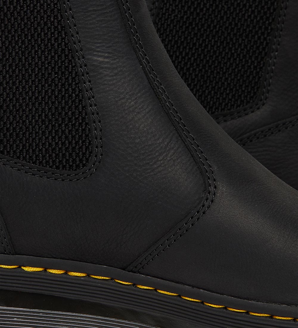 Dr. Martens Boots - Embury Wyoming - Black
