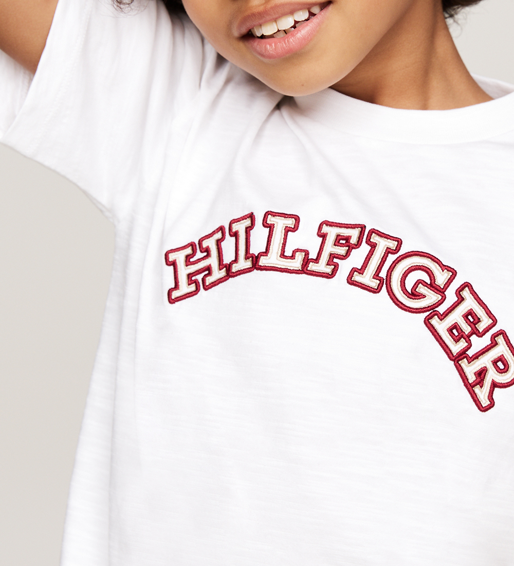 Tommy Hilfiger Stuttermabolur - Eingerð útsaumuð - Hvítt