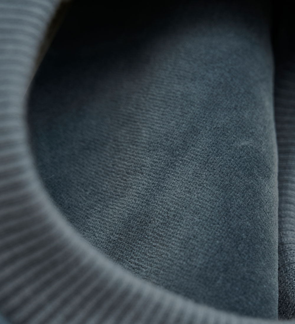 Huttelihut Balaclava - Wool - 2-layer - Stormy Weather w. Pom-Po