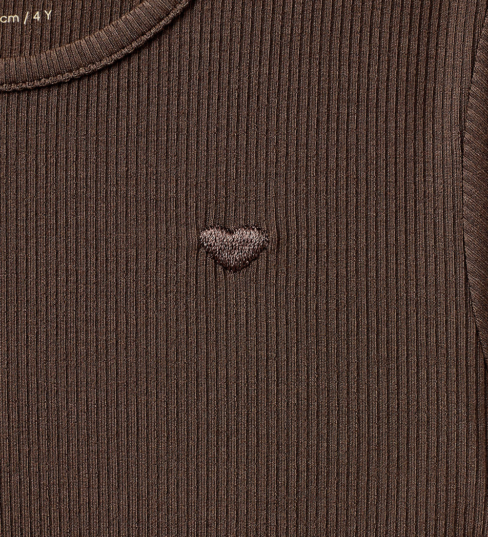 Sofie Schnoor Mekko - Joustinneule - Chocolate Brown